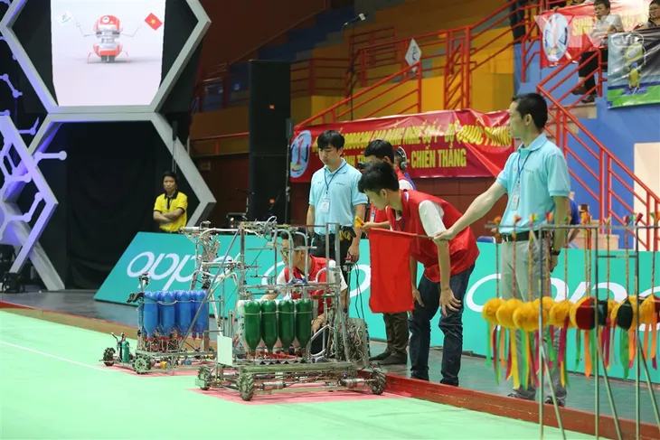 Những đội tuyển không ai muốn đối đầu tại Robocon Việt Nam 2018 - Ảnh 4. Những đội tuyển không ai muốn đối đầu tại Robocon Việt Nam 2018 - Ảnh 4.