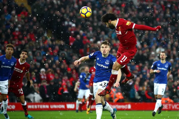 Lịch trực tiếp bóng đá Ngoại hạng Anh vòng 33: Derby Manchester chốt hạ ngôi vương? - Ảnh 1. Lịch trực tiếp bóng đá Ngoại hạng Anh vòng 33: Derby Manchester chốt hạ ngôi vương? - Ảnh 1.