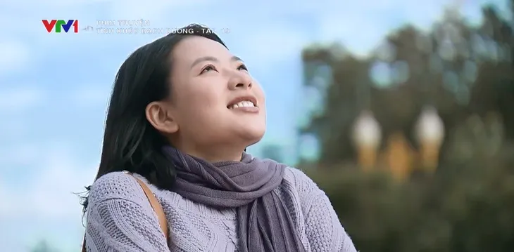 Tình khúc Bạch Dương - Tập 19: Thiên thời địa lợi, Quyên sang Nga gặp Hùng đúng lúc Vân đi vắng dài ngày - Ảnh 17. Tình khúc Bạch Dương - Tập 19: Thiên thời địa lợi, Quyên sang Nga gặp Hùng đúng lúc Vân đi vắng dài ngày - Ảnh 17.