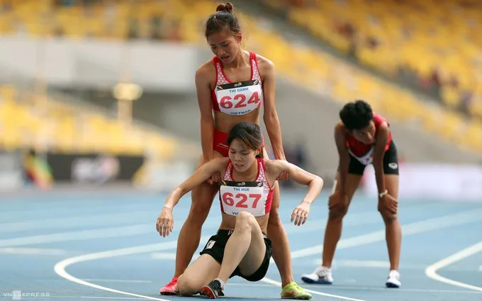 Nhà vô địch SEA Games 29 Nguyễn Thị Oanh dự giải Điền kinh Singapore mở rộng lần thứ 80 - Ảnh 2. Nhà vô địch SEA Games 29 Nguyễn Thị Oanh dự giải Điền kinh Singapore mở rộng lần thứ 80 - Ảnh 2.