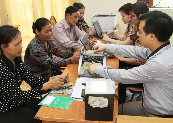 Hộ dân, người lao động vay vốn bị ảnh hưởng bởi COVID-19 sẽ được giãn nợ - Ảnh 1. Hộ dân, người lao động vay vốn bị ảnh hưởng bởi COVID-19 sẽ được giãn nợ - Ảnh 1.