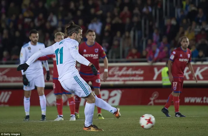 Kết quả bóng đá quốc tế rạng sáng 5/1: Real đại thắng, Barcelona bị cầm hòa, Tottenham chia điểm đáng tiếc - Ảnh 2. Kết quả bóng đá quốc tế rạng sáng 5/1: Real đại thắng, Barcelona bị cầm hòa, Tottenham chia điểm đáng tiếc - Ảnh 2.