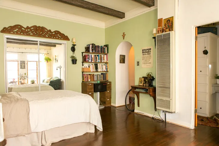 Tạo điểm nhấn cho căn nhà 50 m2 bằng nét cổ điển nhẹ nhàng - Ảnh 5. Tạo điểm nhấn cho căn nhà 50 m2 bằng nét cổ điển nhẹ nhàng - Ảnh 5.