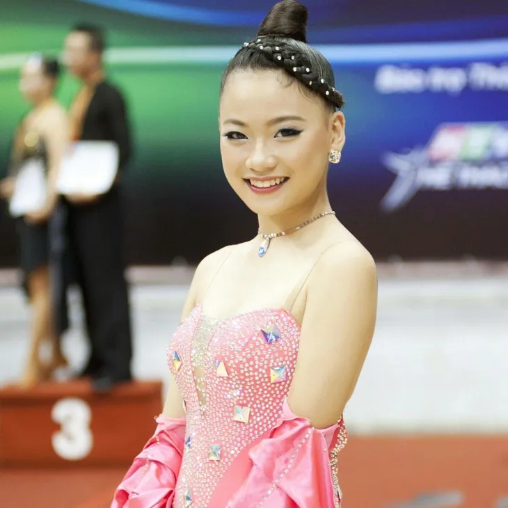 Là bạn nhảy của nhau rất dễ yêu nhau - Ảnh 4. Là bạn nhảy của nhau rất dễ yêu nhau - Ảnh 4.