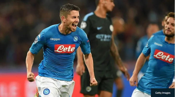 ĐHTB Serie A mùa 2017/18: Vắng bóng nhiều sao Juventus - Ảnh 3. ĐHTB Serie A mùa 2017/18: Vắng bóng nhiều sao Juventus - Ảnh 3.