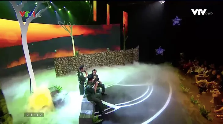 Gala Giai điệu tự hào: Đắm chìm trong những giai điệu vang bóng một thời - Ảnh 1. Gala Giai điệu tự hào: Đắm chìm trong những giai điệu vang bóng một thời - Ảnh 1.