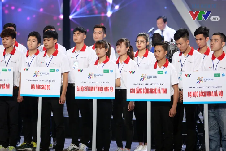Những bóng hồng tại Robocon Việt Nam 2018 - Ảnh 4. Những bóng hồng tại Robocon Việt Nam 2018 - Ảnh 4.