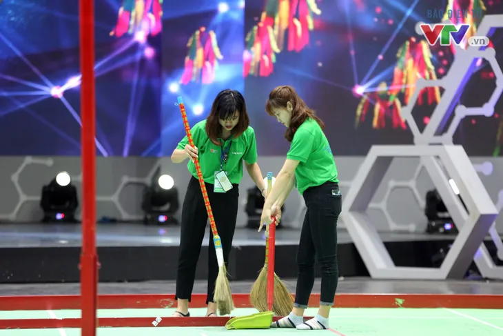 Những bóng hồng tại Robocon Việt Nam 2018 - Ảnh 12. Những bóng hồng tại Robocon Việt Nam 2018 - Ảnh 12.