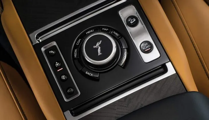 Rolls Royce Cullinan: Chiếc SUV giá hơn 7 tỷ đồng của Rolls Royce - Ảnh 7. Rolls Royce Cullinan: Chiếc SUV giá hơn 7 tỷ đồng của Rolls Royce - Ảnh 7.