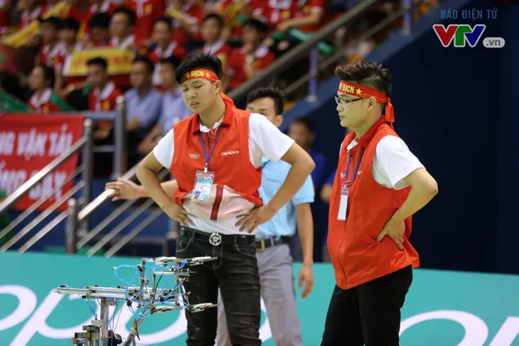 VCK Robocon Việt Nam 2018: Gặp sự cố đáng tiếc, đại diện của Hà Tĩnh rời cuộc chơi - Ảnh 22. VCK Robocon Việt Nam 2018: Gặp sự cố đáng tiếc, đại diện của Hà Tĩnh rời cuộc chơi - Ảnh 22.