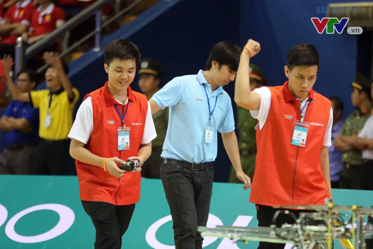 VCK Robocon Việt Nam 2018: Đại diện duy nhất của ĐH Công nghiệp Hà Nội lọt vào vòng 1/8 - Ảnh 21. VCK Robocon Việt Nam 2018: Đại diện duy nhất của ĐH Công nghiệp Hà Nội lọt vào vòng 1/8 - Ảnh 21.