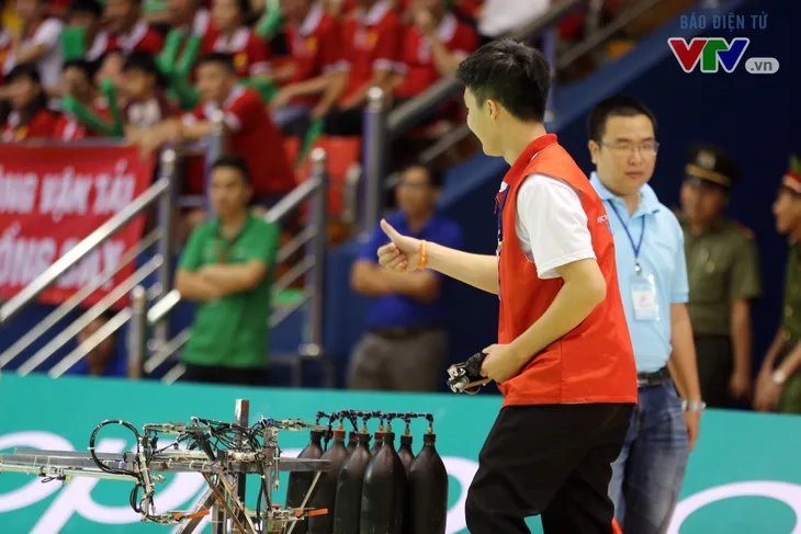VCK Robocon Việt Nam 2018: Đại diện duy nhất của ĐH Công nghiệp Hà Nội lọt vào vòng 1/8 - Ảnh 22. VCK Robocon Việt Nam 2018: Đại diện duy nhất của ĐH Công nghiệp Hà Nội lọt vào vòng 1/8 - Ảnh 22.