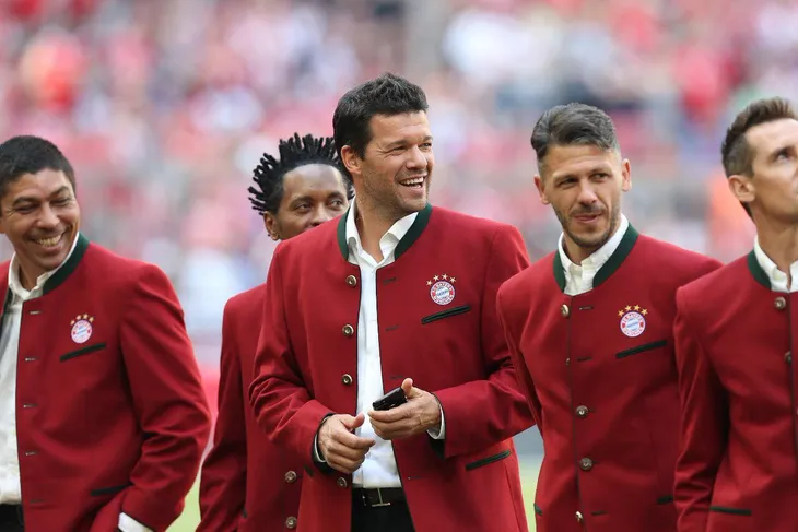 Ảnh: Bayern Munich ăn mừng chức vô địch Bundesliga 2017/18 - Ảnh 16. Ảnh: Bayern Munich ăn mừng chức vô địch Bundesliga 2017/18 - Ảnh 16.