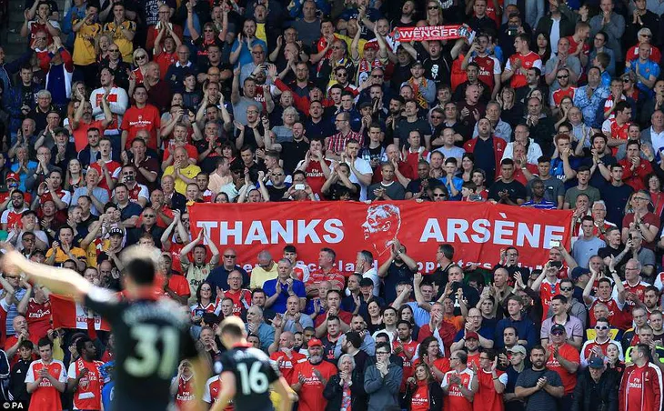 Chùm ảnh: Trận thắng cuối cùng của HLV Wenger với Arsenal - Ảnh 12. Chùm ảnh: Trận thắng cuối cùng của HLV Wenger với Arsenal - Ảnh 12.