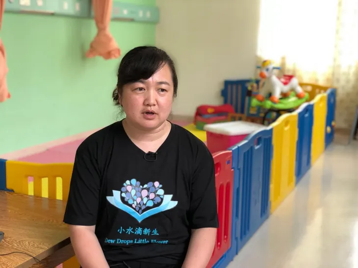 Trung Quốc: Người phụ nữ độc thân nuôi 2.000 trẻ mồ côi - Ảnh 1. Trung Quốc: Người phụ nữ độc thân nuôi 2.000 trẻ mồ côi - Ảnh 1.
