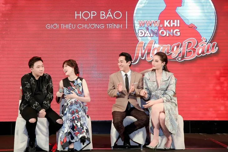 Trấn Thành - Hari Won vác bụng bầu ra mắt show Khi đàn ông mang bầu - Ảnh 4. Trấn Thành - Hari Won vác bụng bầu ra mắt show Khi đàn ông mang bầu - Ảnh 4.