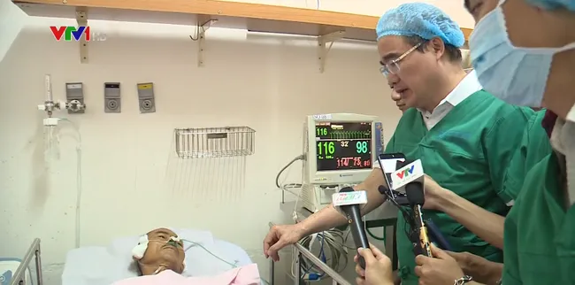 Tập hợp hồ sơ đề xuất phong tặng liệt sĩ cho 2 hiệp sĩ đường phố - Ảnh 2. Tập hợp hồ sơ đề xuất phong tặng liệt sĩ cho 2 hiệp sĩ đường phố - Ảnh 2.