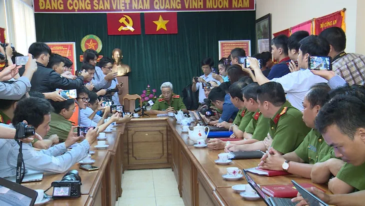 Lãnh đạo CA TP.HCM: Chúng tôi day dứt vì chưa có cơ chế chính thức cho mô hình hiệp sĩ đường phố - Ảnh 1. Lãnh đạo CA TP.HCM: Chúng tôi day dứt vì chưa có cơ chế chính thức cho mô hình hiệp sĩ đường phố - Ảnh 1.