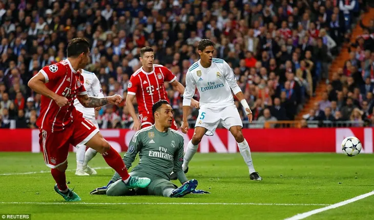 ẢNH: Vượt qua Bayern Munich, Real vào chung kết Champions League năm thứ 3 liên tiếp - Ảnh 11. ẢNH: Vượt qua Bayern Munich, Real vào chung kết Champions League năm thứ 3 liên tiếp - Ảnh 11.