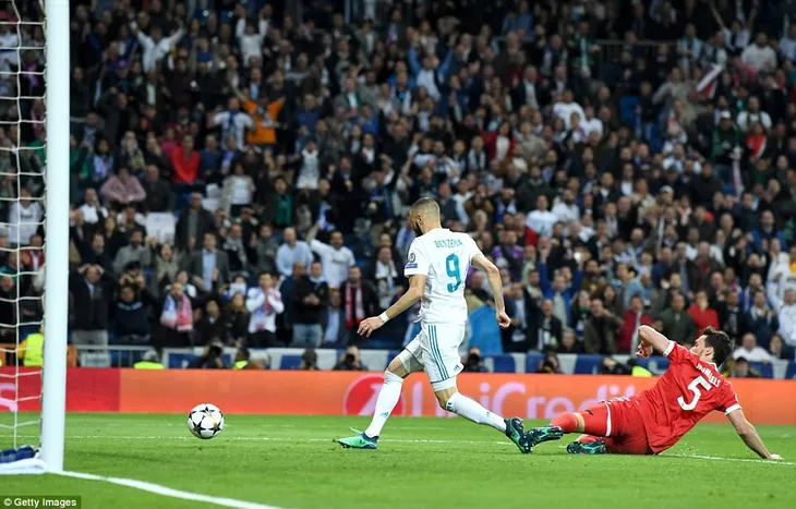 ẢNH: Vượt qua Bayern Munich, Real vào chung kết Champions League năm thứ 3 liên tiếp - Ảnh 9. ẢNH: Vượt qua Bayern Munich, Real vào chung kết Champions League năm thứ 3 liên tiếp - Ảnh 9.