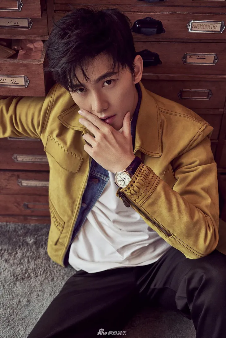 Dương Dương khoe ảnh chụp góc nghiêng trăm kiểu một góc chụp - Ảnh 5. Dương Dương khoe ảnh chụp góc nghiêng trăm kiểu một góc chụp - Ảnh 5.