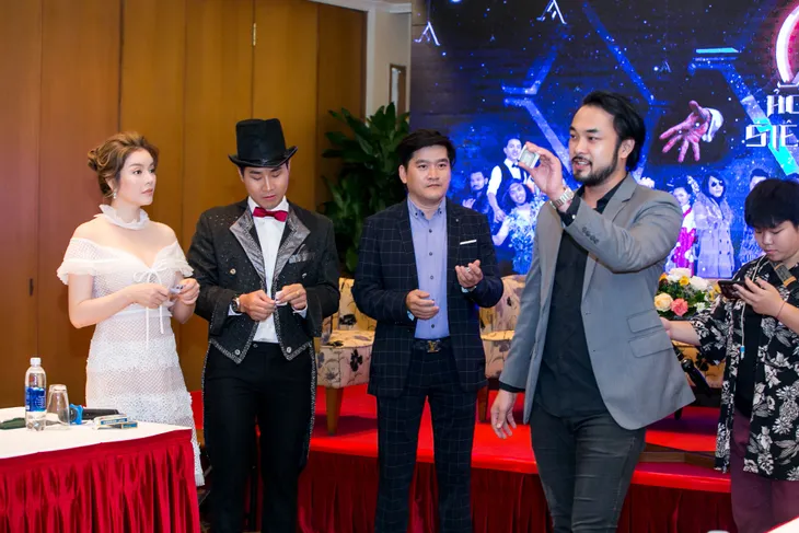 Ảo thuật siêu phàm - Sân chơi tầm cỡ dành cho các ảo thuật gia Việt Nam - Ảnh 6. Ảo thuật siêu phàm - Sân chơi tầm cỡ dành cho các ảo thuật gia Việt Nam - Ảnh 6.