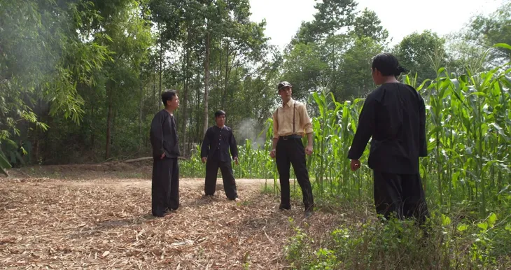 Mộng phù hoa - Tập 25: Gặp lại nhau, tình cảm giữa Ba Trang và Mân lại trỗi dậy. - Ảnh 7. Mộng phù hoa - Tập 25: Gặp lại nhau, tình cảm giữa Ba Trang và Mân lại trỗi dậy. - Ảnh 7.