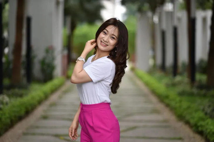 Nhan sắc ngày càng xinh tươi của Thương Phía trước là bầu trời - Ảnh 4. Nhan sắc ngày càng xinh tươi của Thương Phía trước là bầu trời - Ảnh 4.