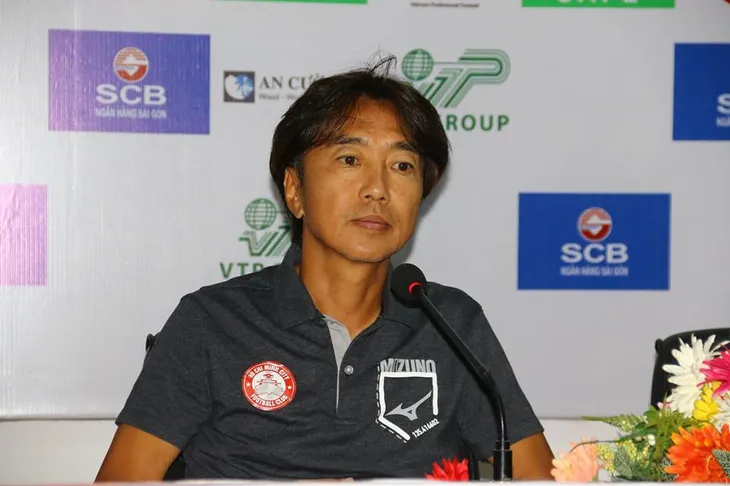 CLB TP Hồ Chí Minh đối mặt với khủng hoảng - Ảnh 1. CLB TP Hồ Chí Minh đối mặt với khủng hoảng - Ảnh 1.