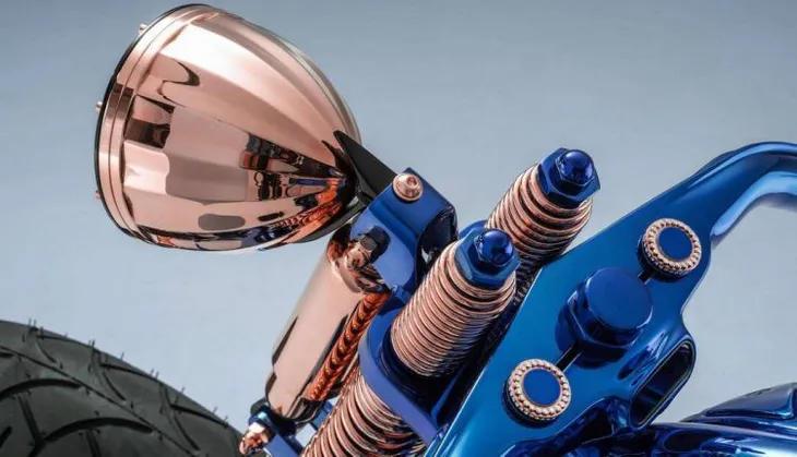 Harley-Davidson Blue Edition: Quái thú mô tô có giá đắt hơn cả một siêu xe Ferrari - Ảnh 4. Harley-Davidson Blue Edition: Quái thú mô tô có giá đắt hơn cả một siêu xe Ferrari - Ảnh 4.