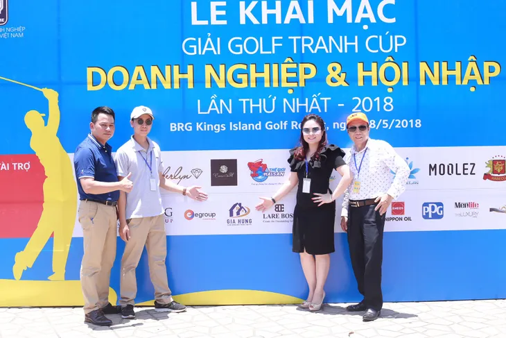 Hàng trăm doanh nhân tranh tài tại giải Golf dành cho doanh nghiệp nhỏ và vừa - Ảnh 3. Hàng trăm doanh nhân tranh tài tại giải Golf dành cho doanh nghiệp nhỏ và vừa - Ảnh 3.