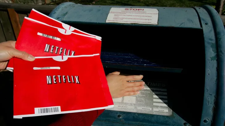 Netflix cân nhắc giữ lại mảng kinh doanh DVD - Ảnh 1. Netflix cân nhắc giữ lại mảng kinh doanh DVD - Ảnh 1.