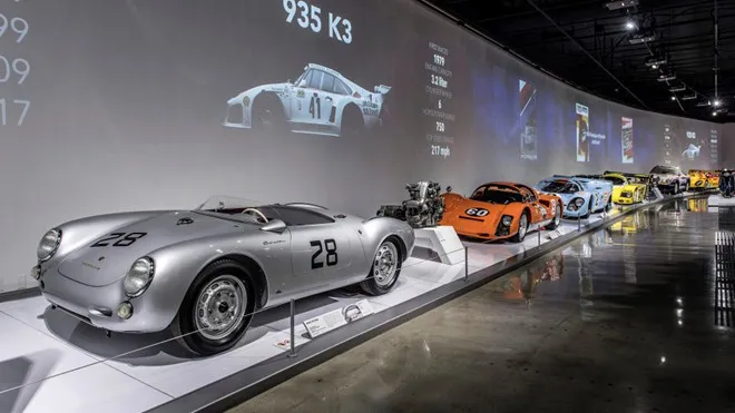 Những huyền thoại vang bóng một thời của Porsche - Ảnh 1. Những huyền thoại vang bóng một thời của Porsche - Ảnh 1.