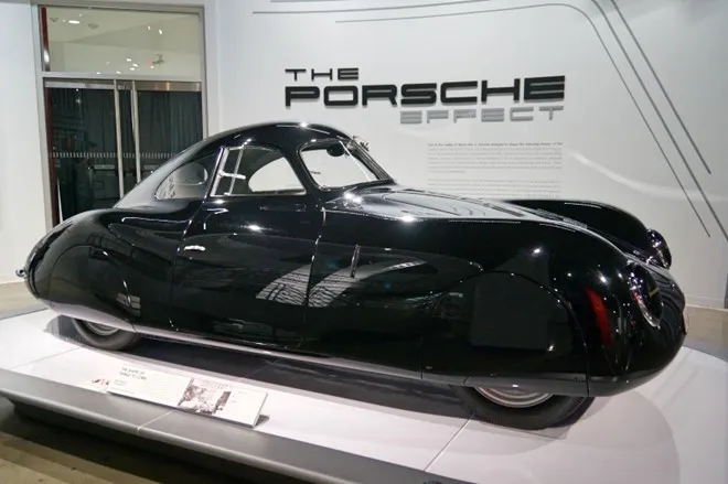 Những huyền thoại vang bóng một thời của Porsche - Ảnh 2. Những huyền thoại vang bóng một thời của Porsche - Ảnh 2.