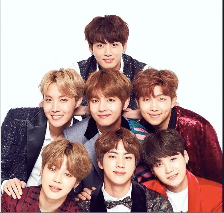 BTS trở thành nhóm K-pop đầu tiên dẫn đầu bảng xếp hạng Billboard 200 - Ảnh 1. BTS trở thành nhóm K-pop đầu tiên dẫn đầu bảng xếp hạng Billboard 200 - Ảnh 1.
