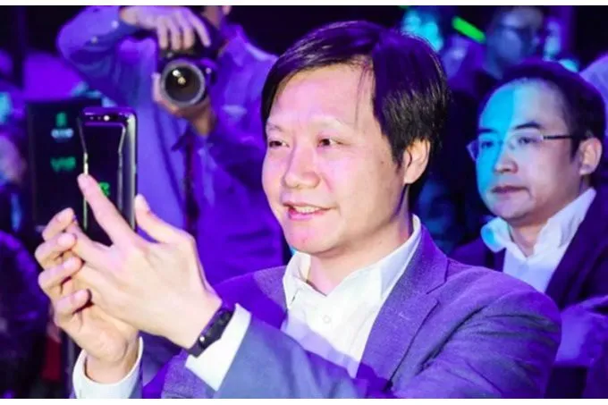 Xiaomi ra mắt Mi Band 3 vào ngày 31/5 cùng với Mi 8 - Ảnh 1. Xiaomi ra mắt Mi Band 3 vào ngày 31/5 cùng với Mi 8 - Ảnh 1.