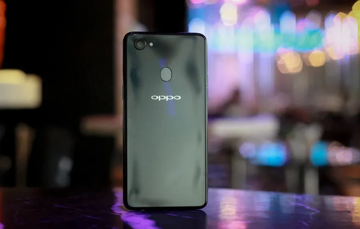 Oppo F7 có thêm phiên bản kim cương đen - Ảnh 3. Oppo F7 có thêm phiên bản kim cương đen - Ảnh 3.