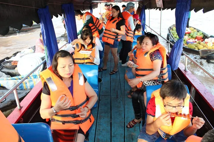 Trải nghiệm một ngày ở chợ nổi Cái Răng - Cần Thơ - Ảnh 8. Trải nghiệm một ngày ở chợ nổi Cái Răng - Cần Thơ - Ảnh 8.