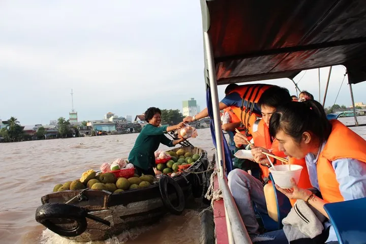 Trải nghiệm một ngày ở chợ nổi Cái Răng - Cần Thơ - Ảnh 9. Trải nghiệm một ngày ở chợ nổi Cái Răng - Cần Thơ - Ảnh 9.