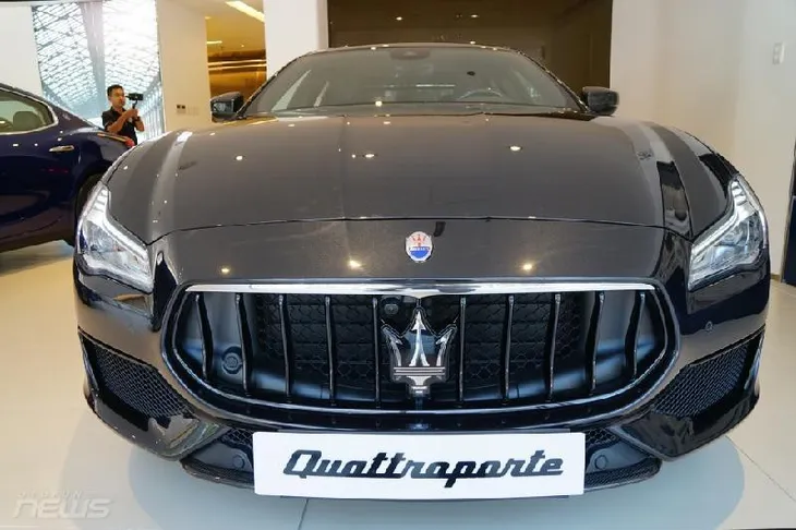 Ngắm Maserati Quattroporte GranSport GTS Nerissimo cực hiếm - Ảnh 2.