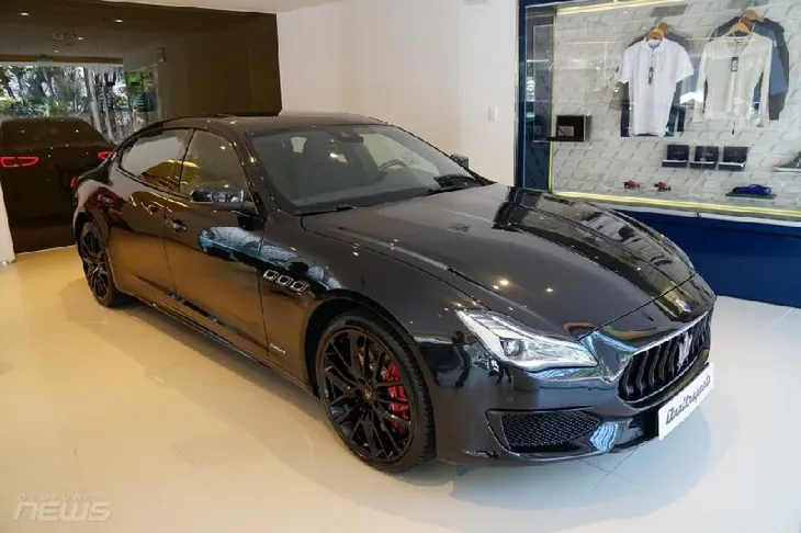 Ngắm Maserati Quattroporte GranSport GTS Nerissimo cực hiếm - Ảnh 1.