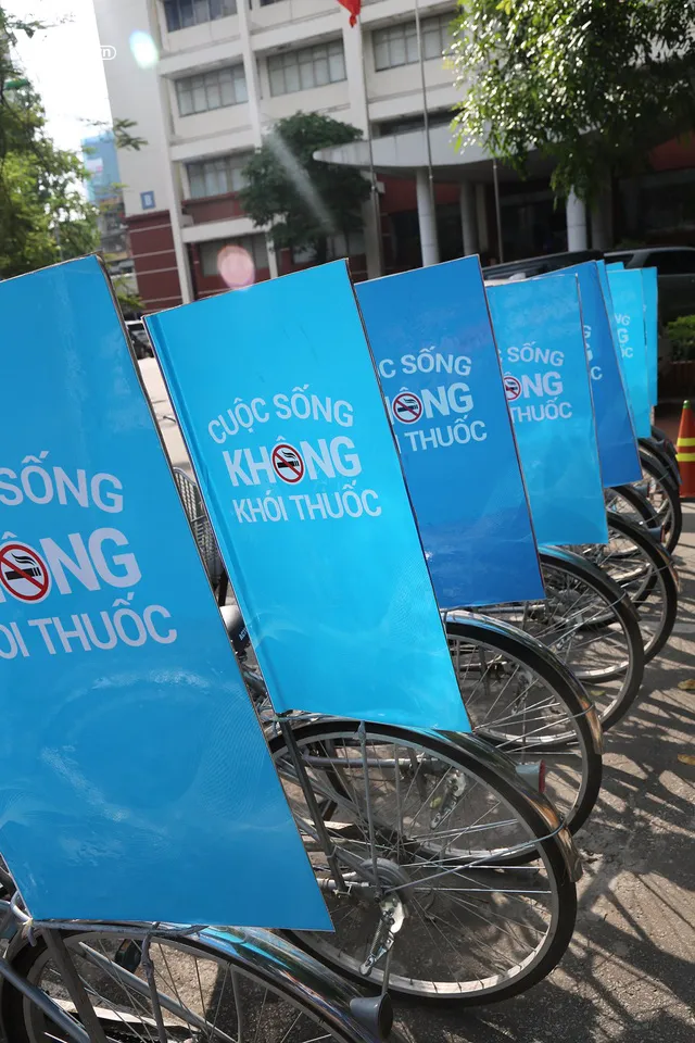 Bộ Y tế phát động Ngày thế giới không thuốc lá 31/5 - Ảnh 5. Bộ Y tế phát động Ngày thế giới không thuốc lá 31/5 - Ảnh 5.
