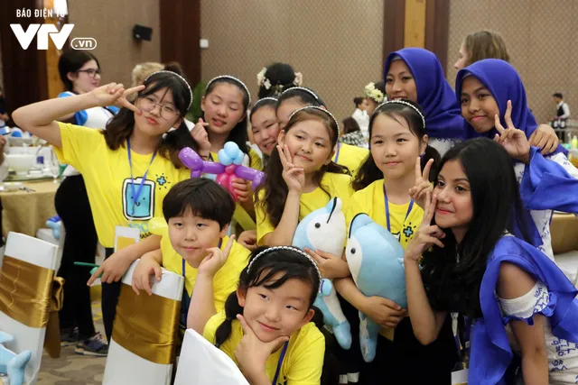 Liên hoan thiếu nhi quốc tế VTV 2018 chính thức khai màn với tiệc chào mừng nhiều màu sắc - Ảnh 15. Liên hoan thiếu nhi quốc tế VTV 2018 chính thức khai màn với tiệc chào mừng nhiều màu sắc - Ảnh 15.