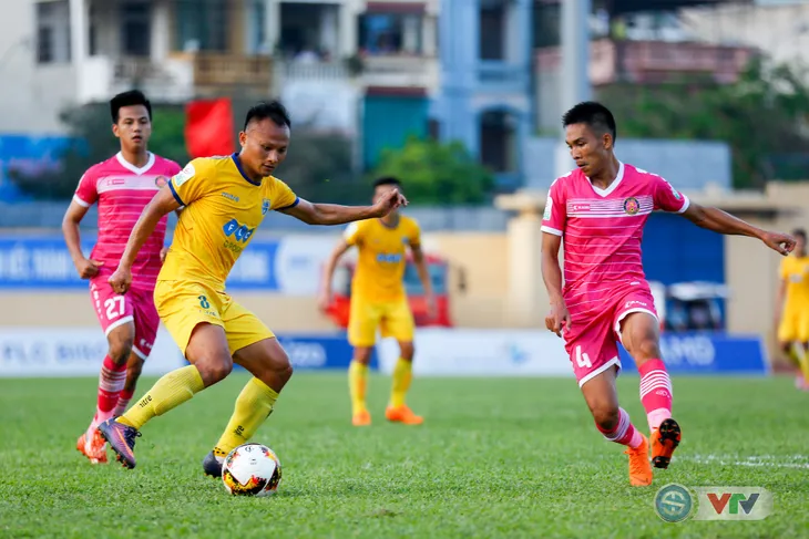 Chùm ảnh: FLC Thanh Hoá hòa trận ra mắt HLV Đức Thắng - Ảnh 7. Chùm ảnh: FLC Thanh Hoá hòa trận ra mắt HLV Đức Thắng - Ảnh 7.
