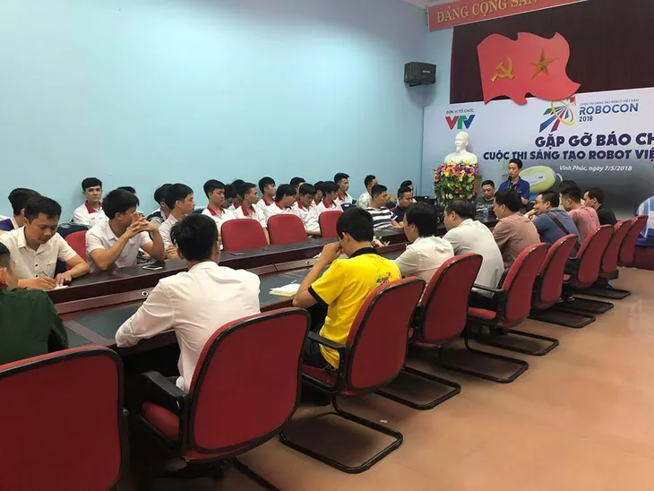 Robocon Việt Nam 2018: Kết quả bốc thăm chia bảng vòng chung kết - Ảnh 4. Robocon Việt Nam 2018: Kết quả bốc thăm chia bảng vòng chung kết - Ảnh 4.