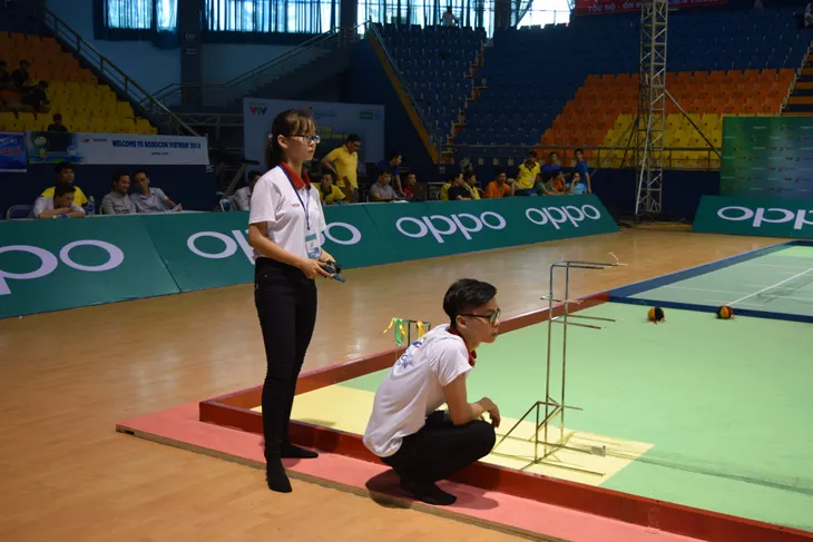 Robocon Việt Nam 2018: Các đội tuyển tất bật thử sân trước thềm chung kết - Ảnh 12. Robocon Việt Nam 2018: Các đội tuyển tất bật thử sân trước thềm chung kết - Ảnh 12.