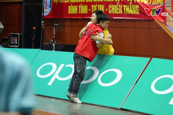 Những khoảnh khắc ấn tượng tại vòng loại Robocon Việt Nam 2018 - Ảnh 36. Những khoảnh khắc ấn tượng tại vòng loại Robocon Việt Nam 2018 - Ảnh 36.