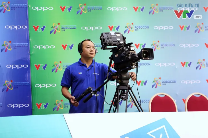 Những khoảnh khắc ấn tượng tại vòng loại Robocon Việt Nam 2018 - Ảnh 48. Những khoảnh khắc ấn tượng tại vòng loại Robocon Việt Nam 2018 - Ảnh 48.