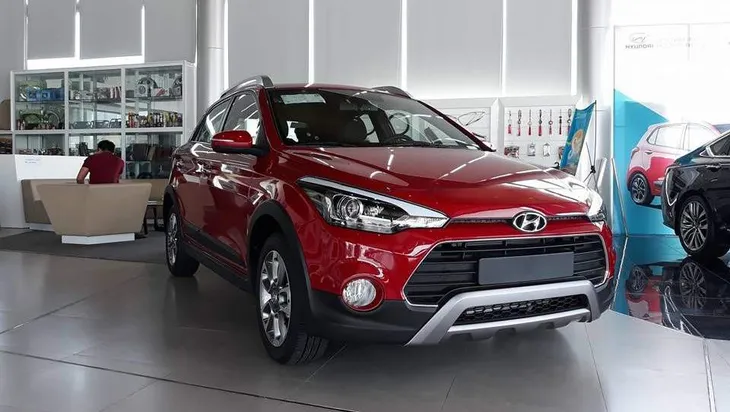 Huyndai i20 Active mới ra mắt, giá chưa đến 240 triệu đồng - Ảnh 1. Huyndai i20 Active mới ra mắt, giá chưa đến 240 triệu đồng - Ảnh 1.