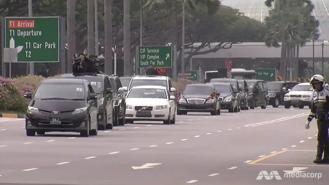 Hình ảnh đầu tiên của nhà lãnh đạo Triều Tiên Kim Jong-un ở Singapore - Ảnh 3. Hình ảnh đầu tiên của nhà lãnh đạo Triều Tiên Kim Jong-un ở Singapore - Ảnh 3.
